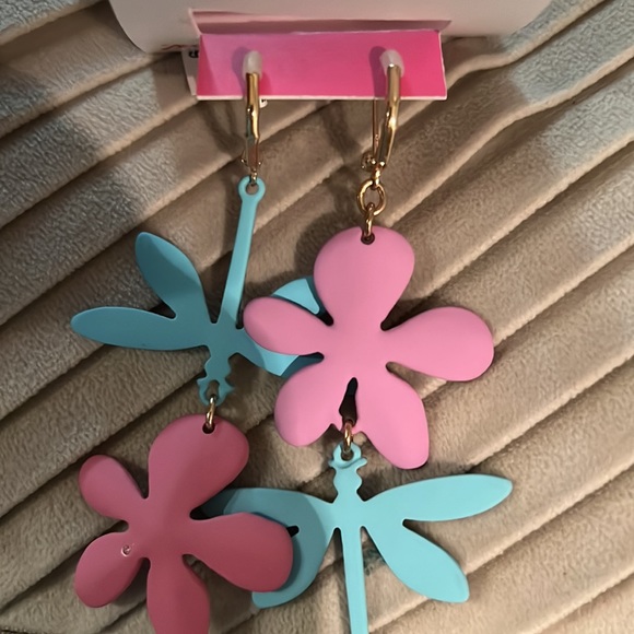 NWT Betsy Johnson Dragonfly Mismatched Earrings - Picture 6 of 9